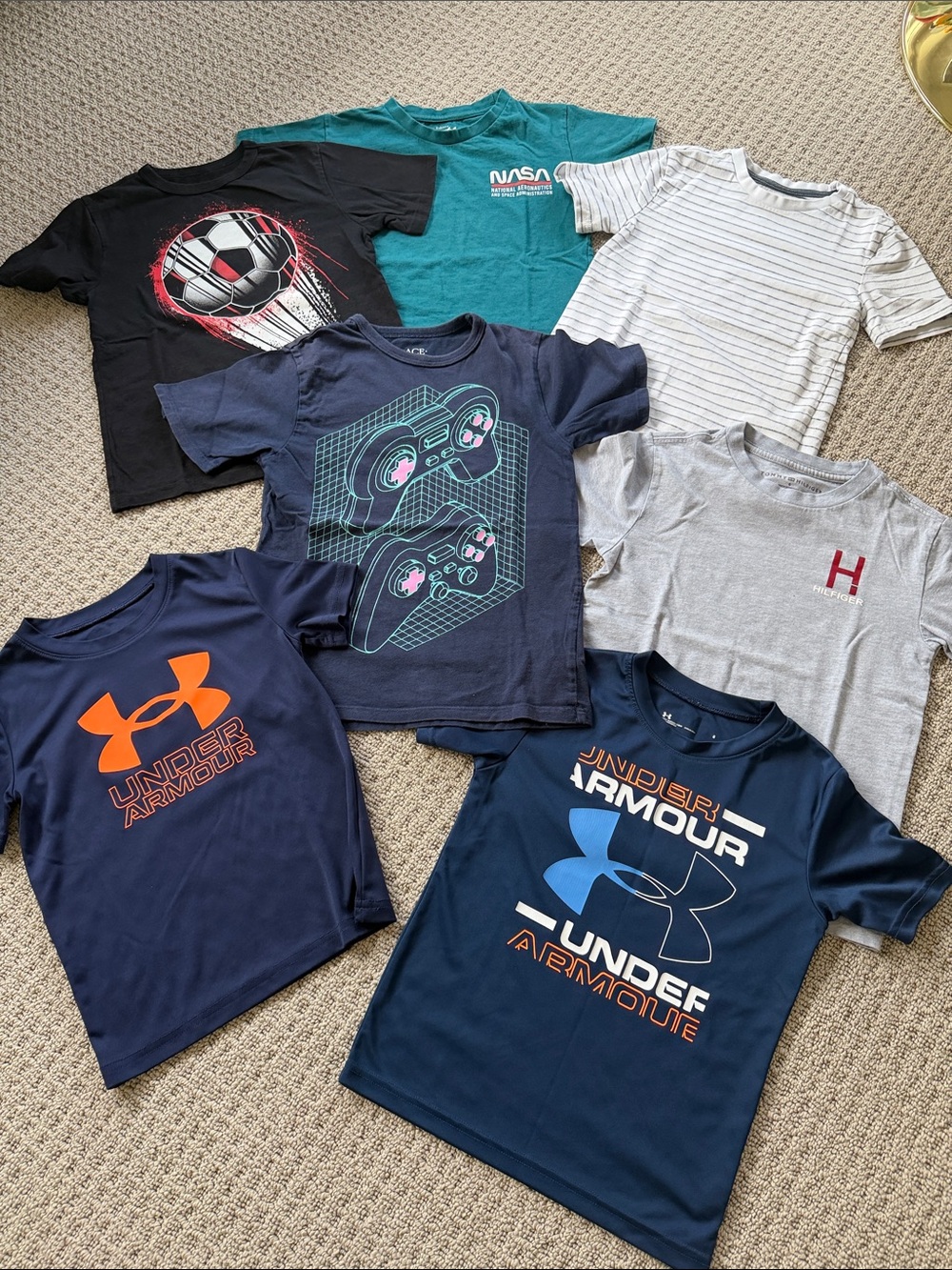 Bundle of 7 boy’s t-shirts sizes 5/6y